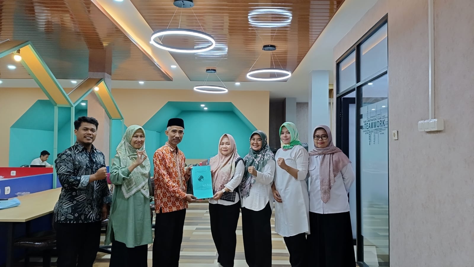 Penyerahan Berkas Koperasi Open Loop