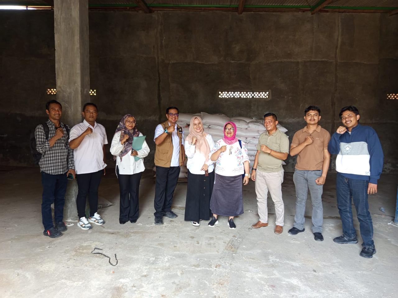 Pengawasan Penyaluran Distribusi Pupuk Bersubsidi dengan sasaran 1 PUD ABM (distributor) dan 3 PPTS (kios pengecer)
